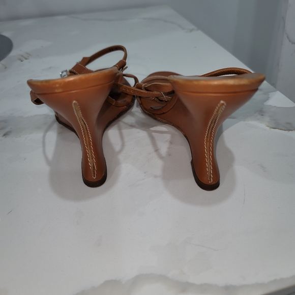 Salvatore Ferragamo tan F wedge shoe - Picture 6 of 9